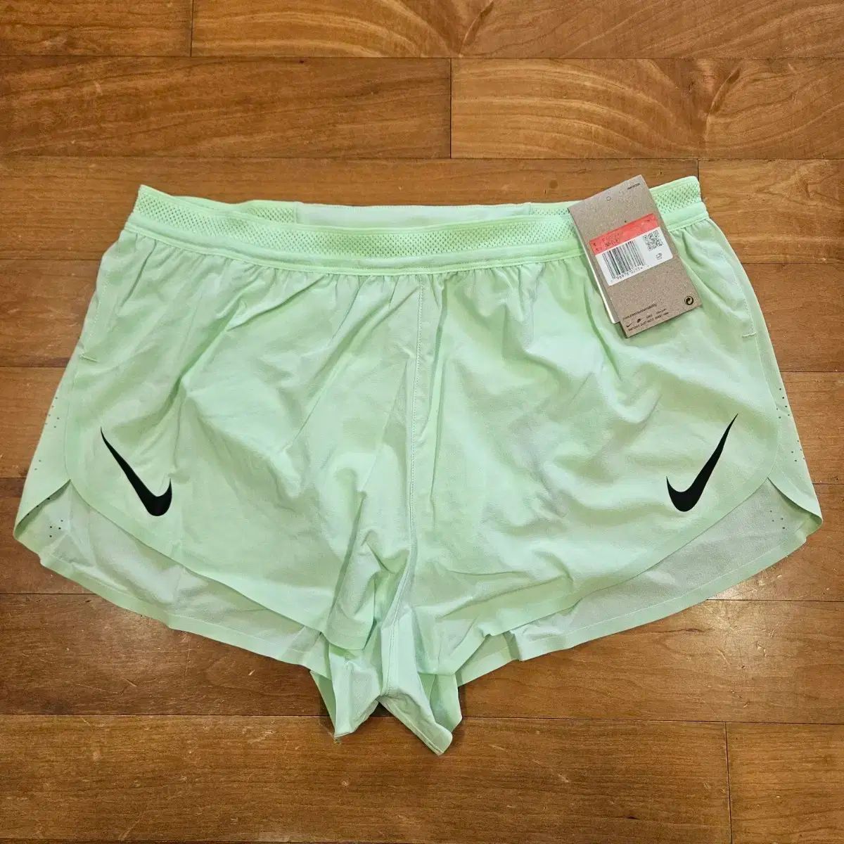 【新品未使用】Nike エアロスイフトグリーン ショートパンツとキャップセット Nike エアロスイフト ショートパンツ (M) - メルカリ