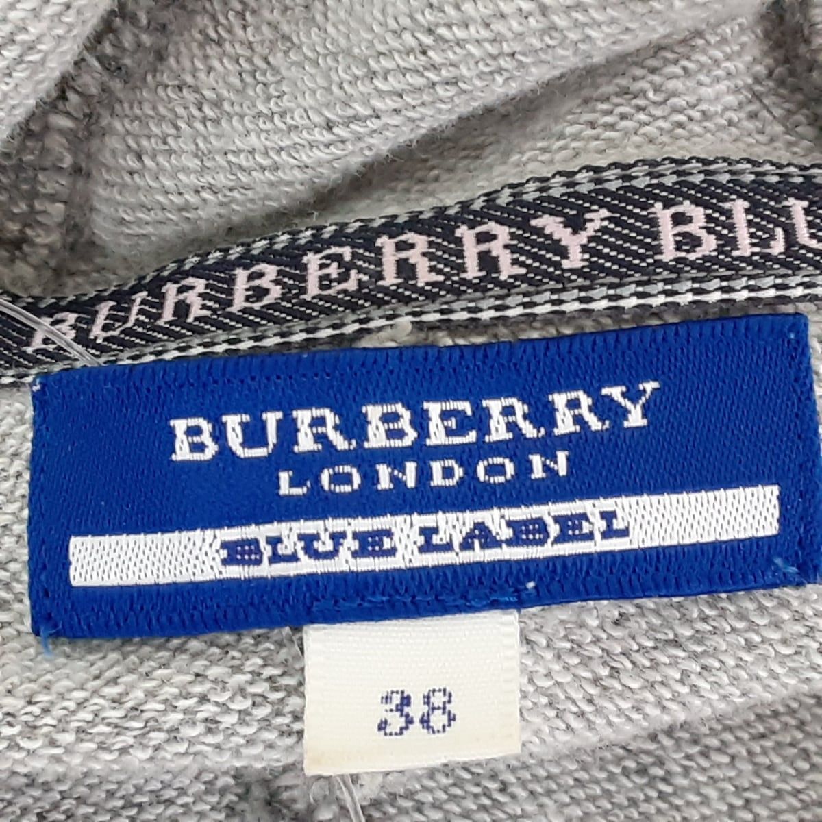 BURBERRY ブルーレーベル グレー パーカー 38 BURBERRY BLUE LABEL - バーバリーブルーレーベル 三陽商会 日本