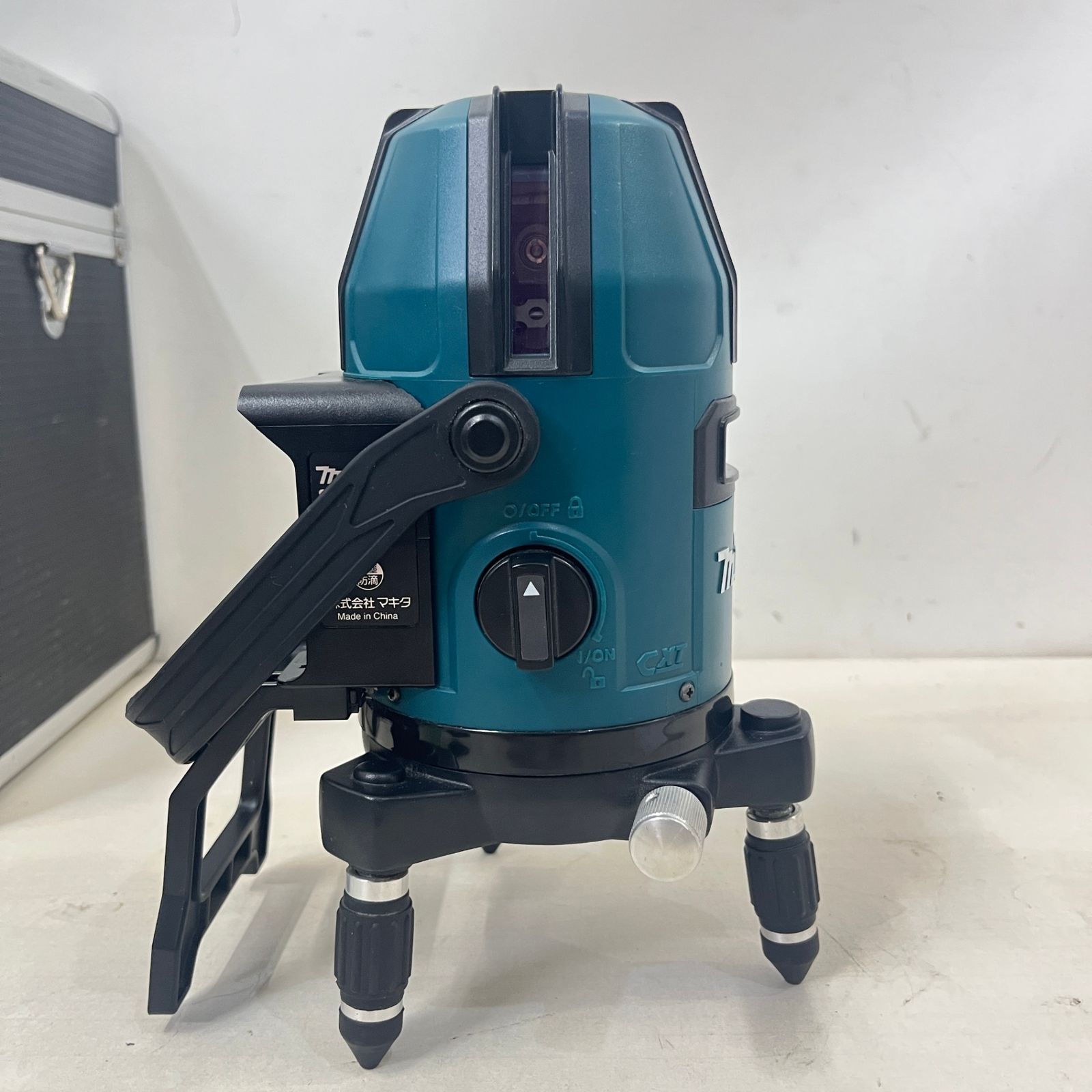 未校正品 makita