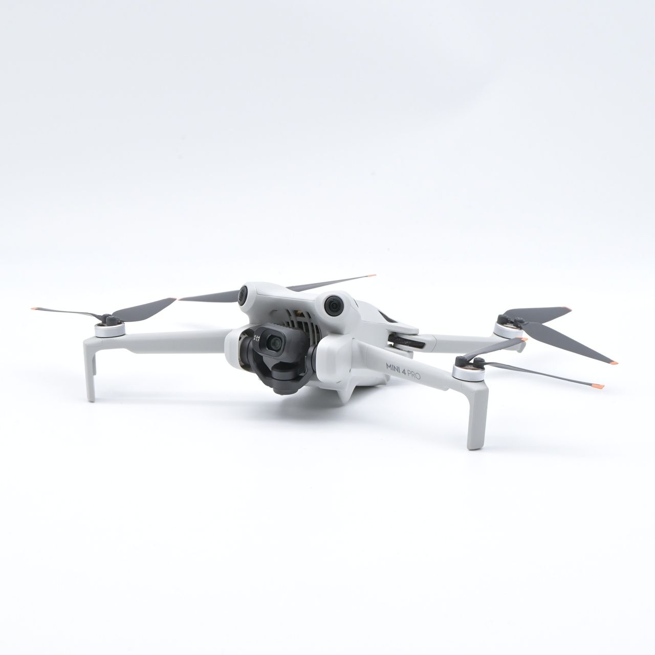 DJI ディージェーアイ Mini 4 Pro Fly More コンボ Plus ビデオカメラ