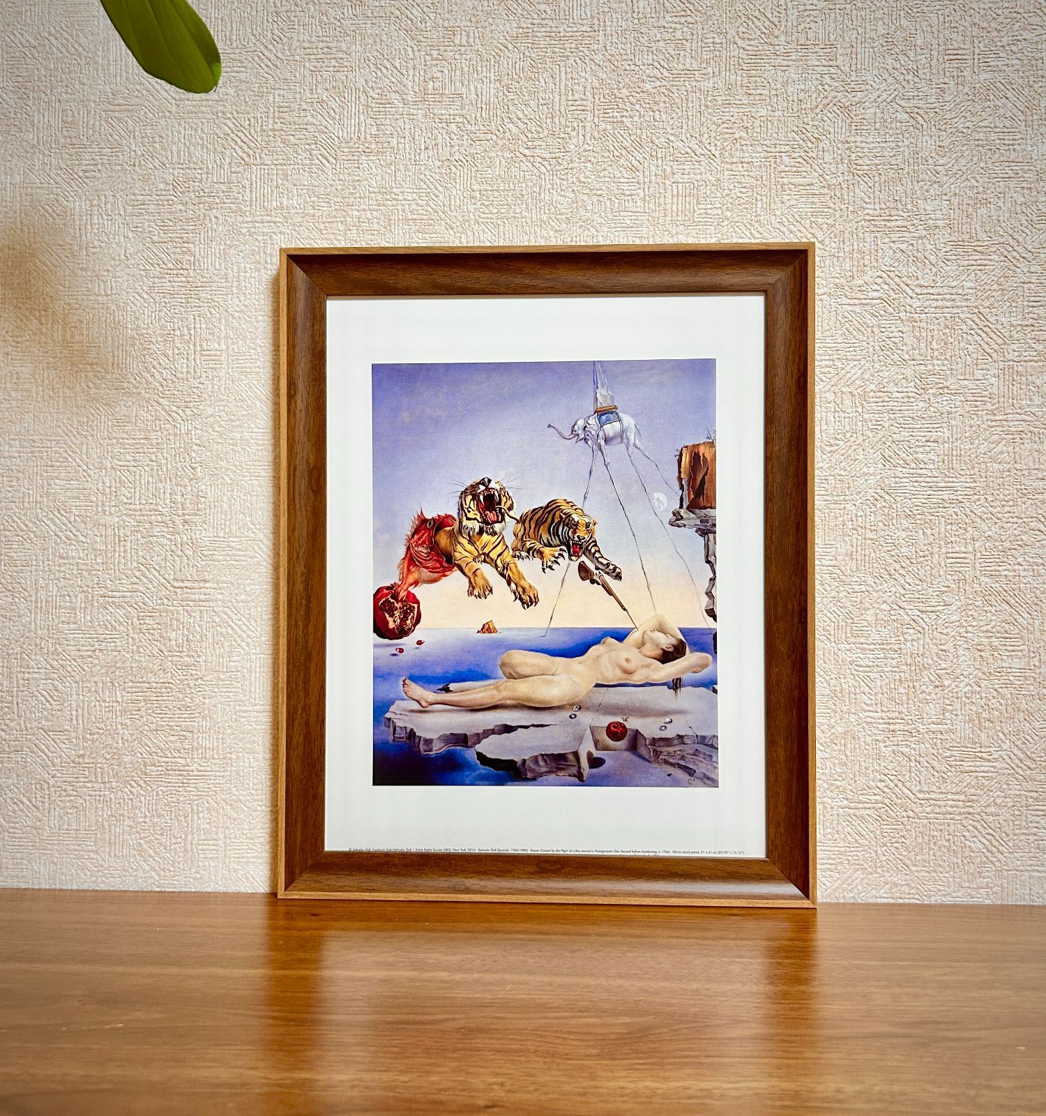 【額縁付き】 A2 ポスター サルバドール・ダリ 女性 額縁付き】 A2 ポスター サルバドール・ダリ 女性 - メルカリ