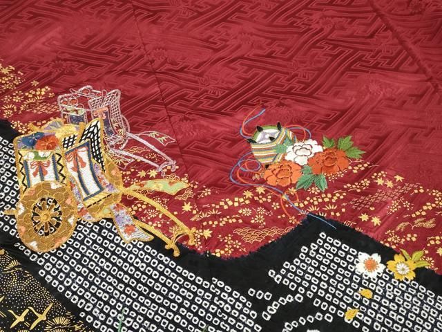 振袖 絞りに金駒刺繍 御所車に花模様 着物 正絹 袷 広衿 RK-4002 金駒刺繍と絞りの振袖【HIBIKI-106】｜振袖ギャラリー｜浜松市で