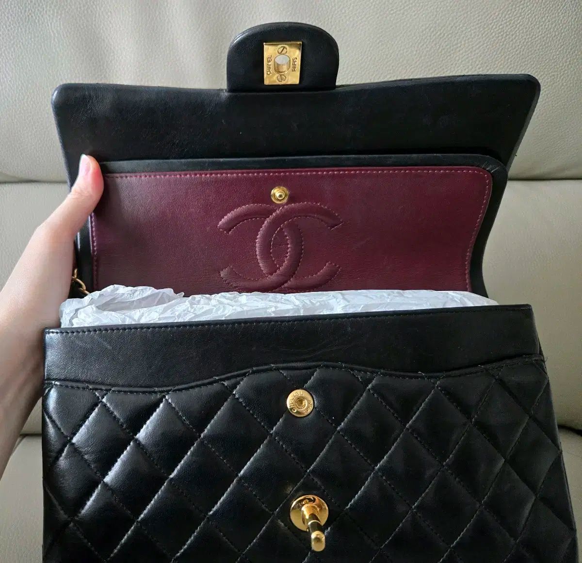 CHANEL ラムスキン クラシック ミディアム フラップバッグ CHANEL ラムスキン クラシック ミディアム フラップバッグ