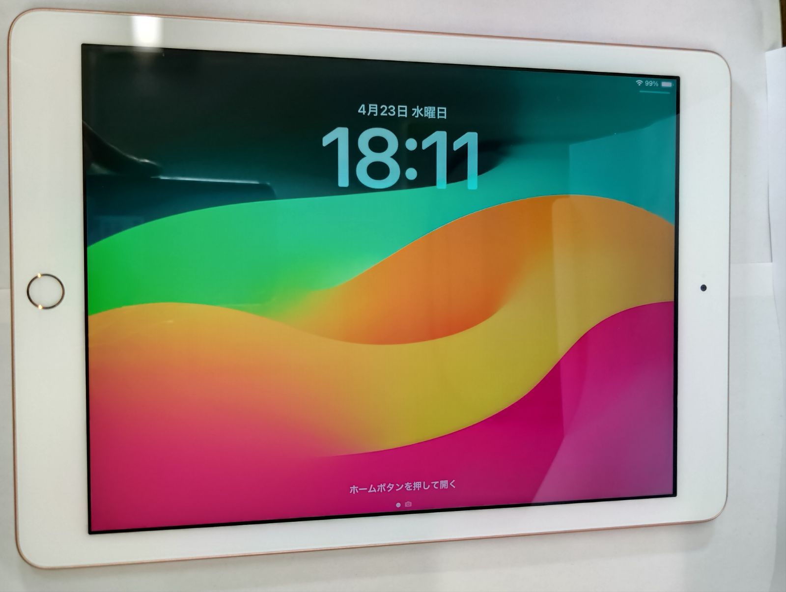 セール!iPad 第6世代 128GB ゴールド MRJP2J/A 中古携帯 本体のみ セール!iPad 第6世代 128GB ゴールド MRJP2J/A 中古携帯 本体のみ