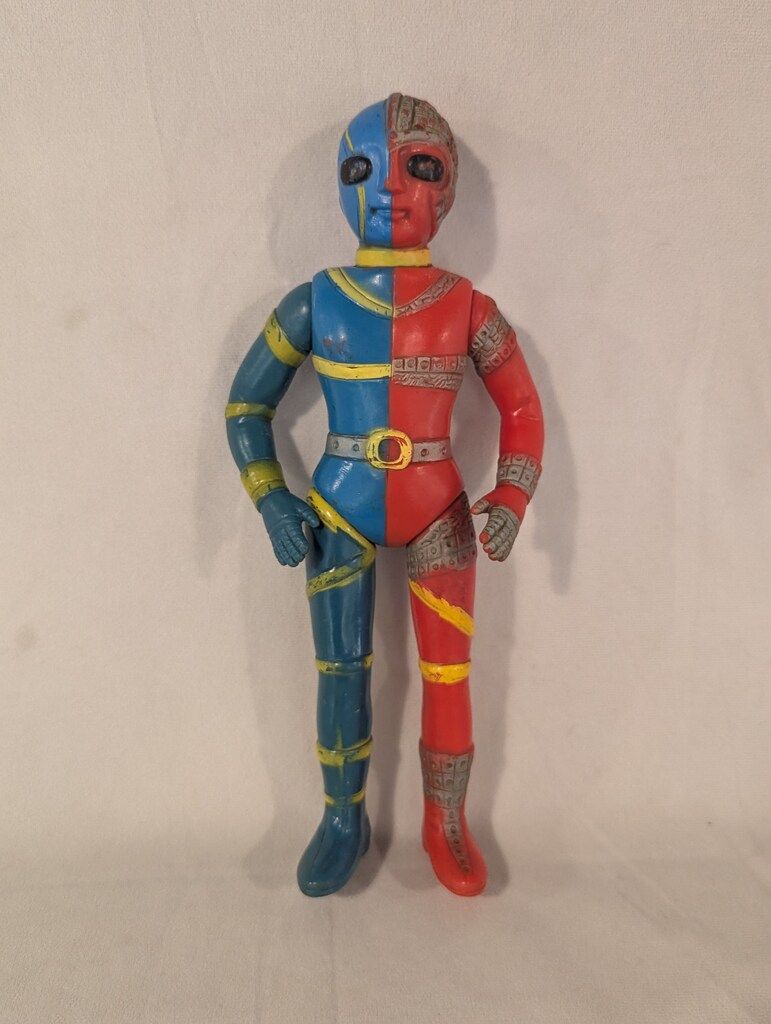 タカトクトイス キカイダー黒目 280mm