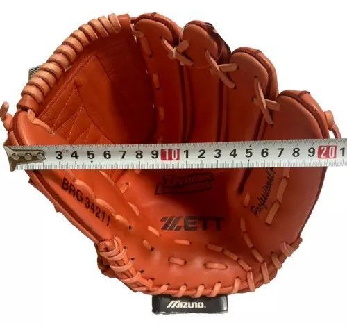 ZETT（ゼット）ヴィンテージナチュラルレザー製のオレンジ野球グローブ