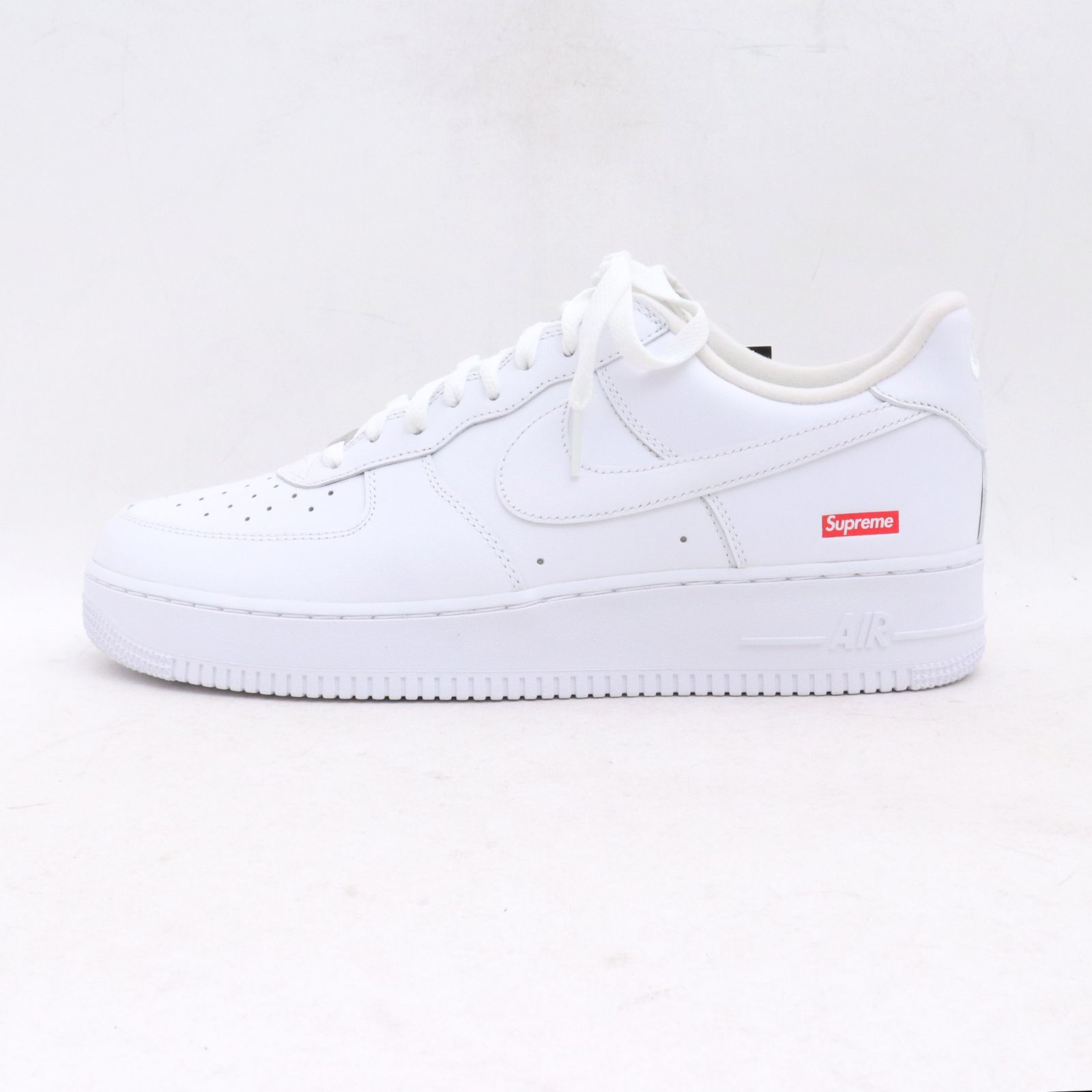 未使用 30cm NIKE × SUPREME AIR FORCE 1 - メルカリ