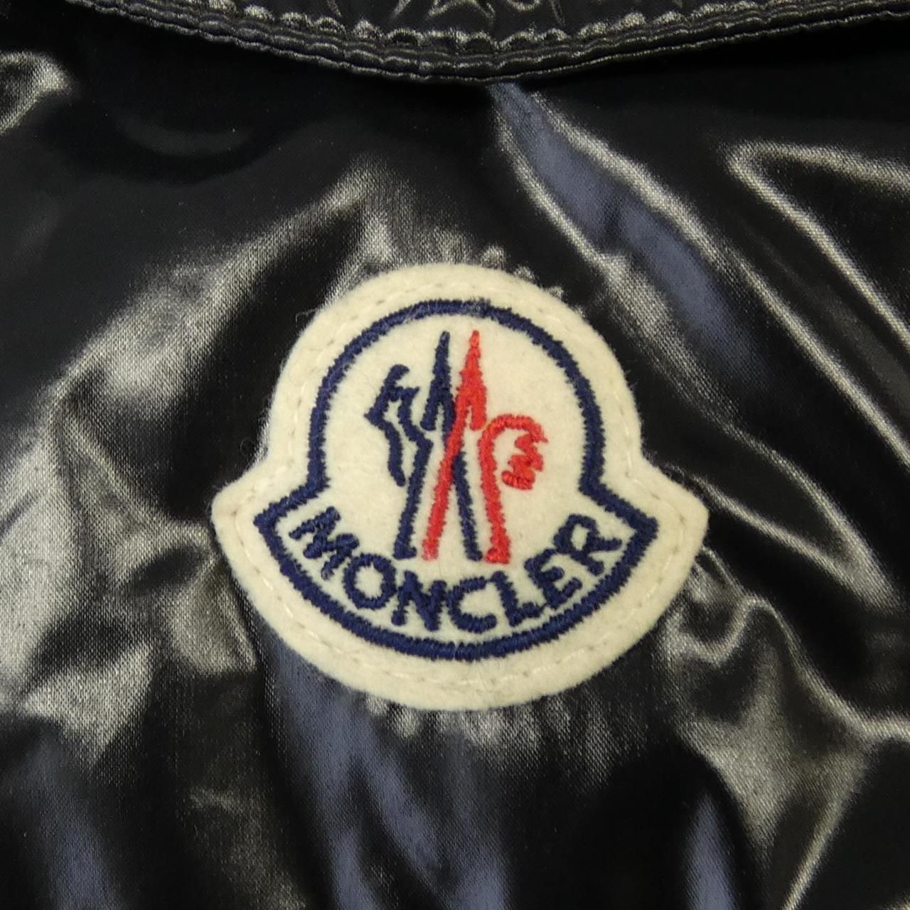 モンクレール MONCLER