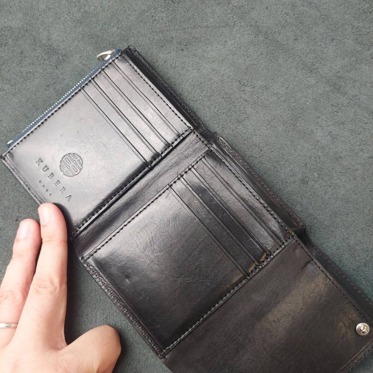 財布　KUBERA 9981 鮫革　黒 KUBERA 9981 1年保証 鮫桟革 長財布 ラウンドファスナー 鮫革 本革