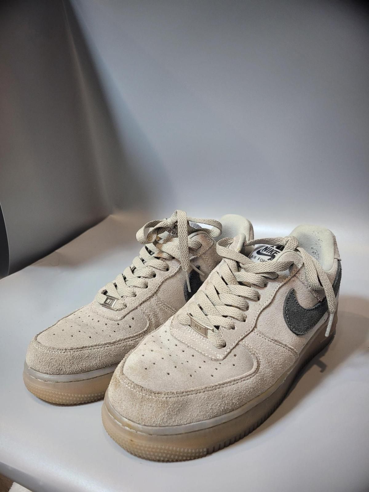 【Bunjang商品韓国直送】NIKE(ナイキ) エアフォース スエード グレー 250