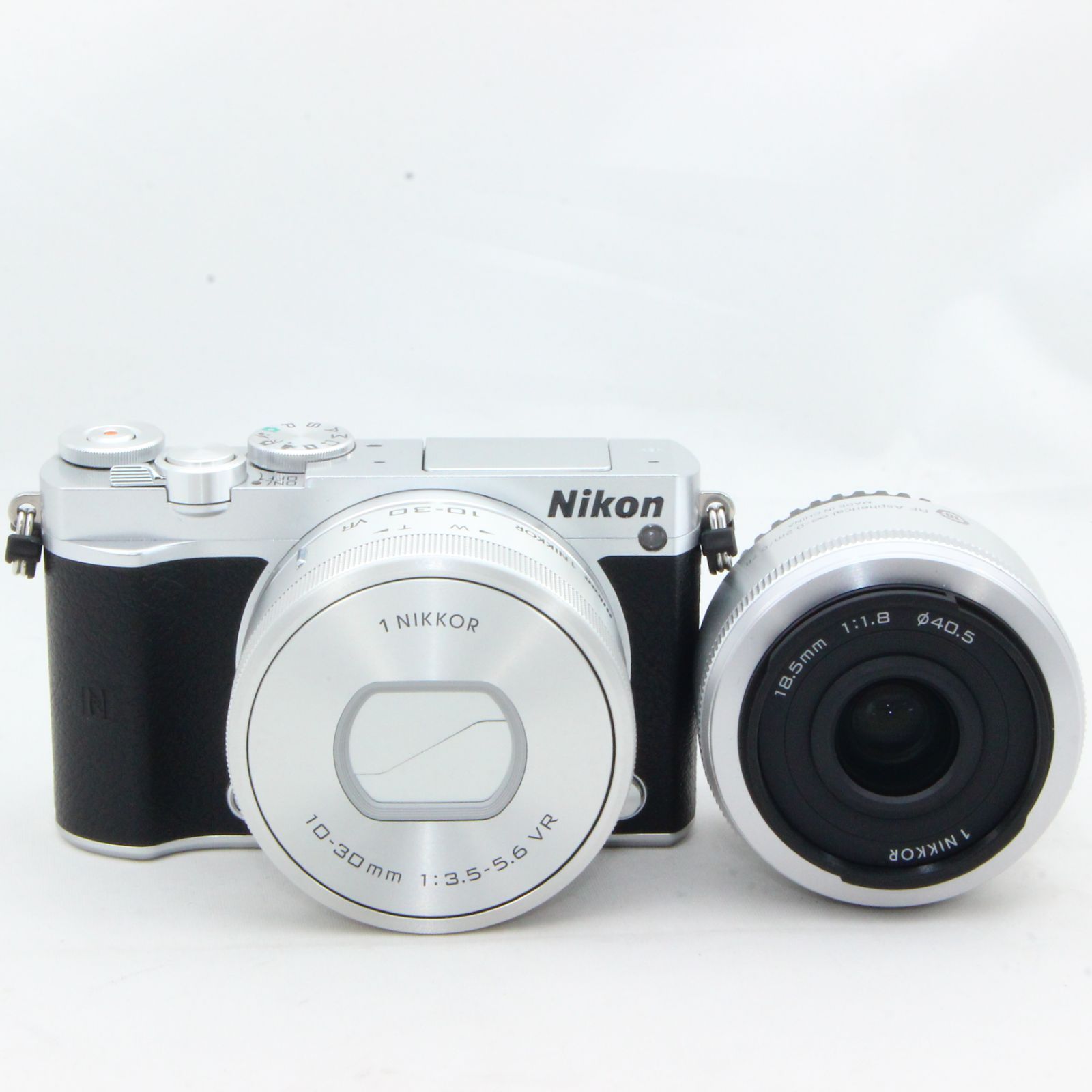 Nikon ミラーレス一眼 Nikon1 J5 ダブルレンズキット シルバー - メルカリ