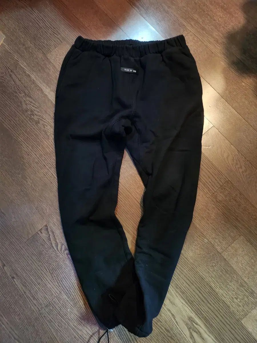 FEAR OF GOD フィアオブゴッド 6th コアー スウエットパンツ 黒