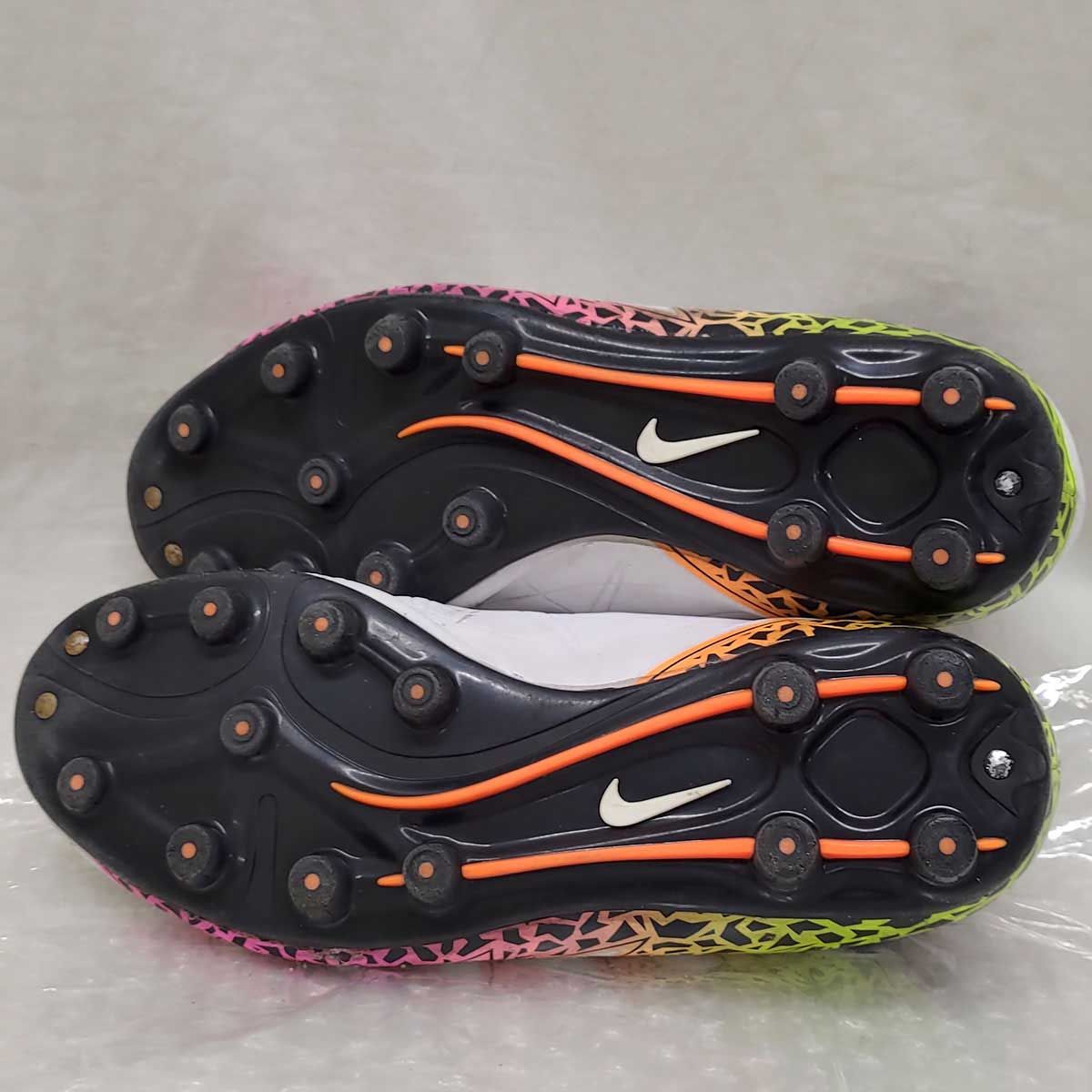 ナイキ NIKE サッカースパイク 749919-108 ハイパーヴェノム フェロン