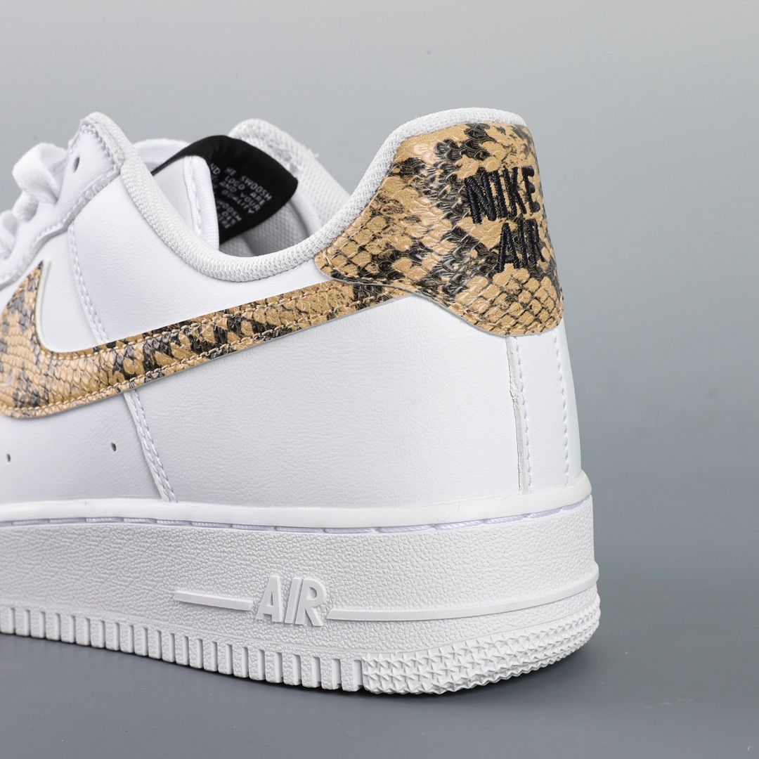 AO1635-100】新品未使用 Nike Air Force 1 Low Retro PRM QS 