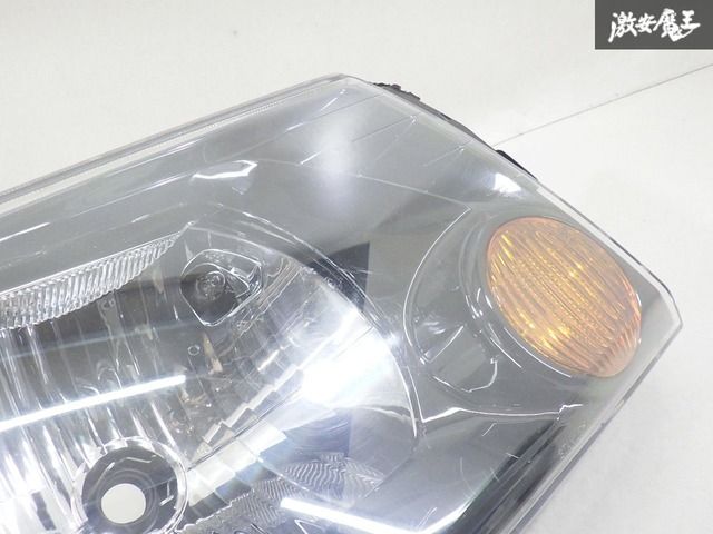 三菱ミニキャブ　純正ヘッドライトU62V スタンレーP5701 三菱 U62V ミツビシ ミニキャブ ハロゲン ヘッドランプ ヘッド