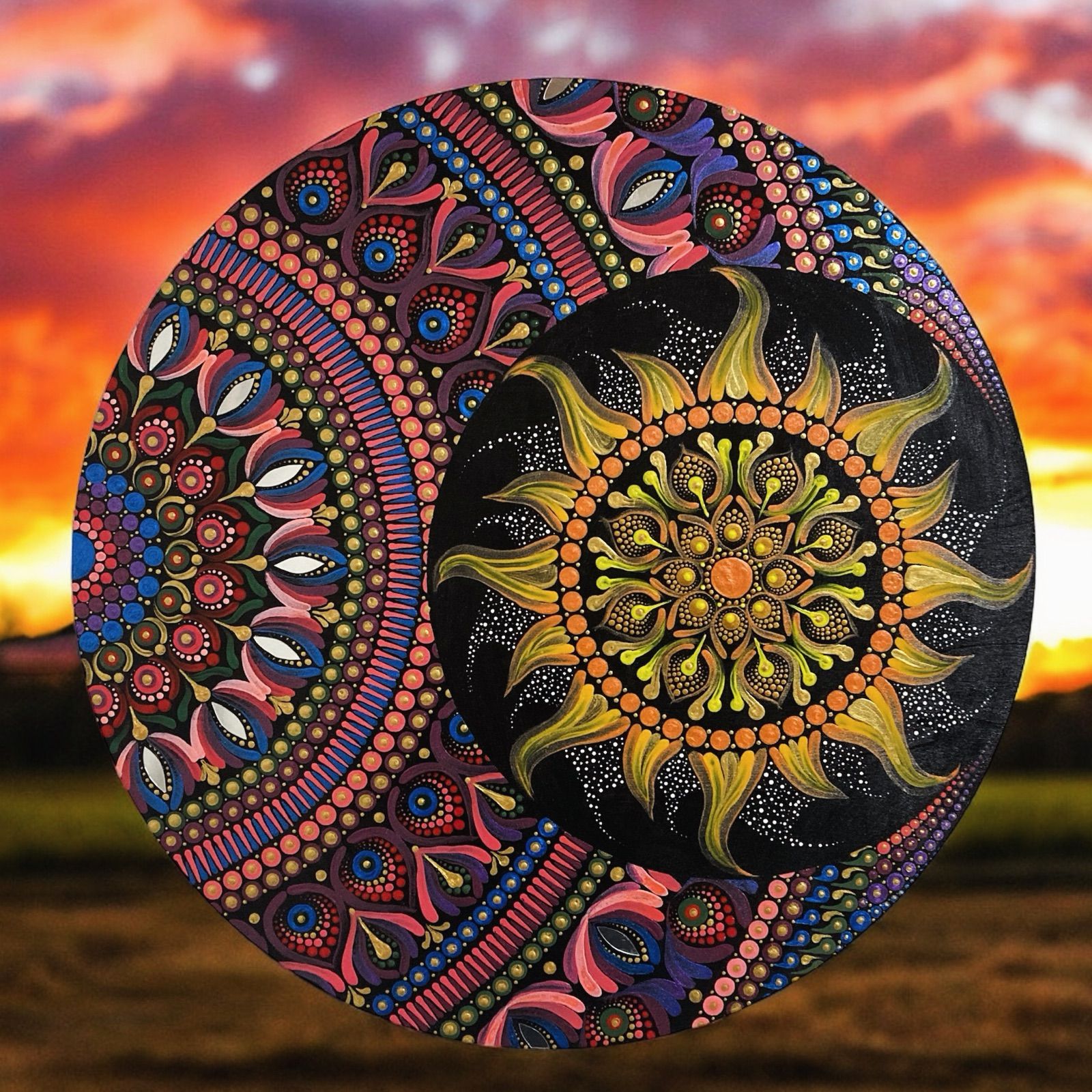 インテリア 曼荼羅アート『月と太陽』木製パネル 円直径45.6cm