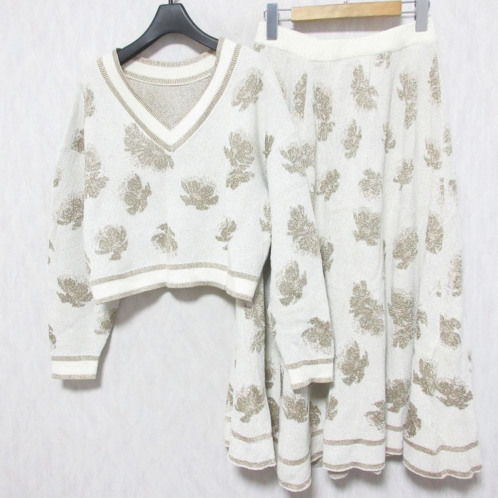 グレース コンチネンタル フローラルラメ トップ＆スカート セットアップ