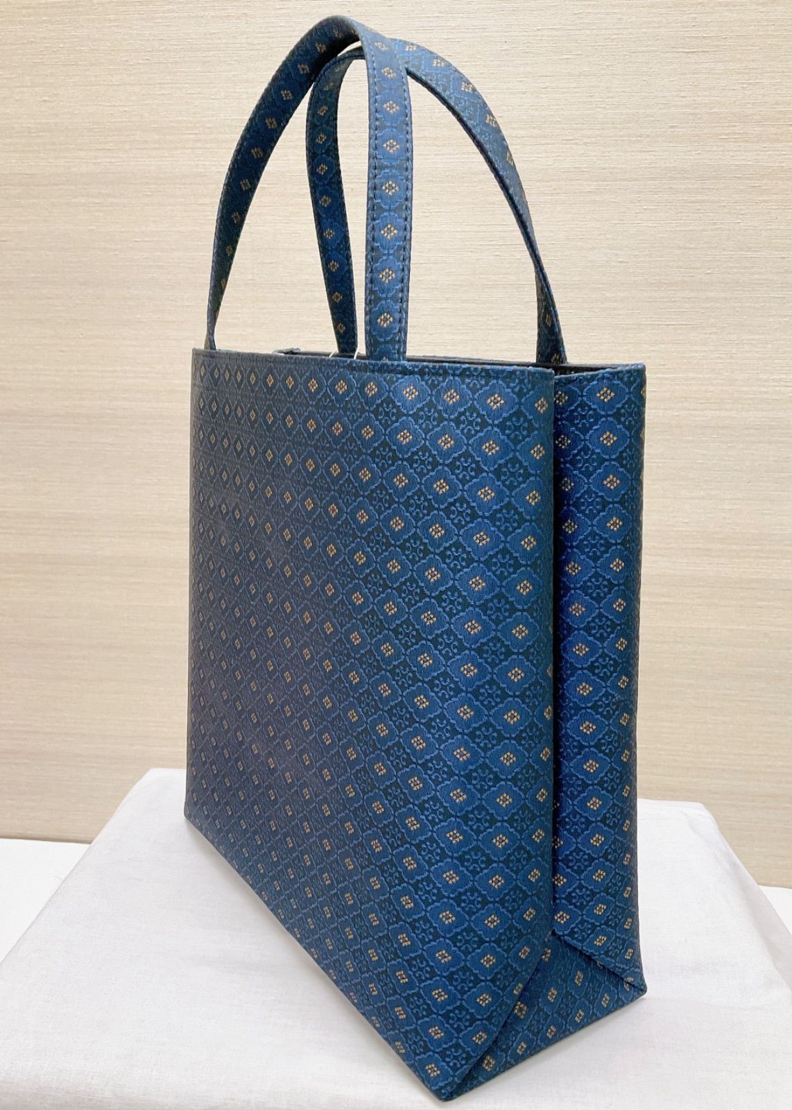新品【和風 トートバッグ】お稽古バック 菱梅 金蘭 和装 着物 未使用 日本製 トートバッグ 和装小物 A4 金蘭 菱梅小紋 着物バック セカンド