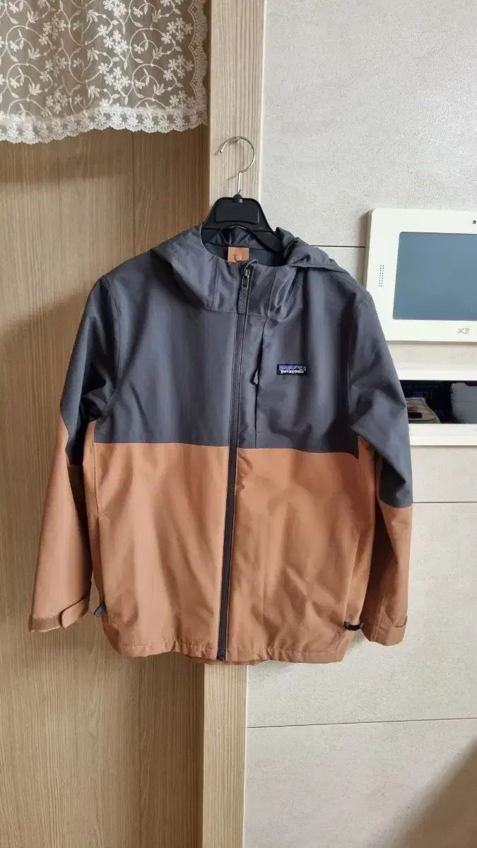 パタゴニア キッズ ツートン ウィンドブレーカー アウター 10