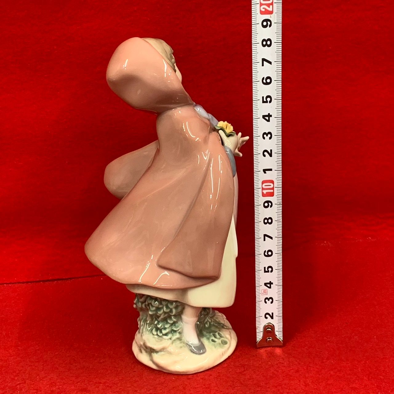 リヤドロ LIADRO 赤ずきんちゃん 8500 陶器 置物 フィギュリン