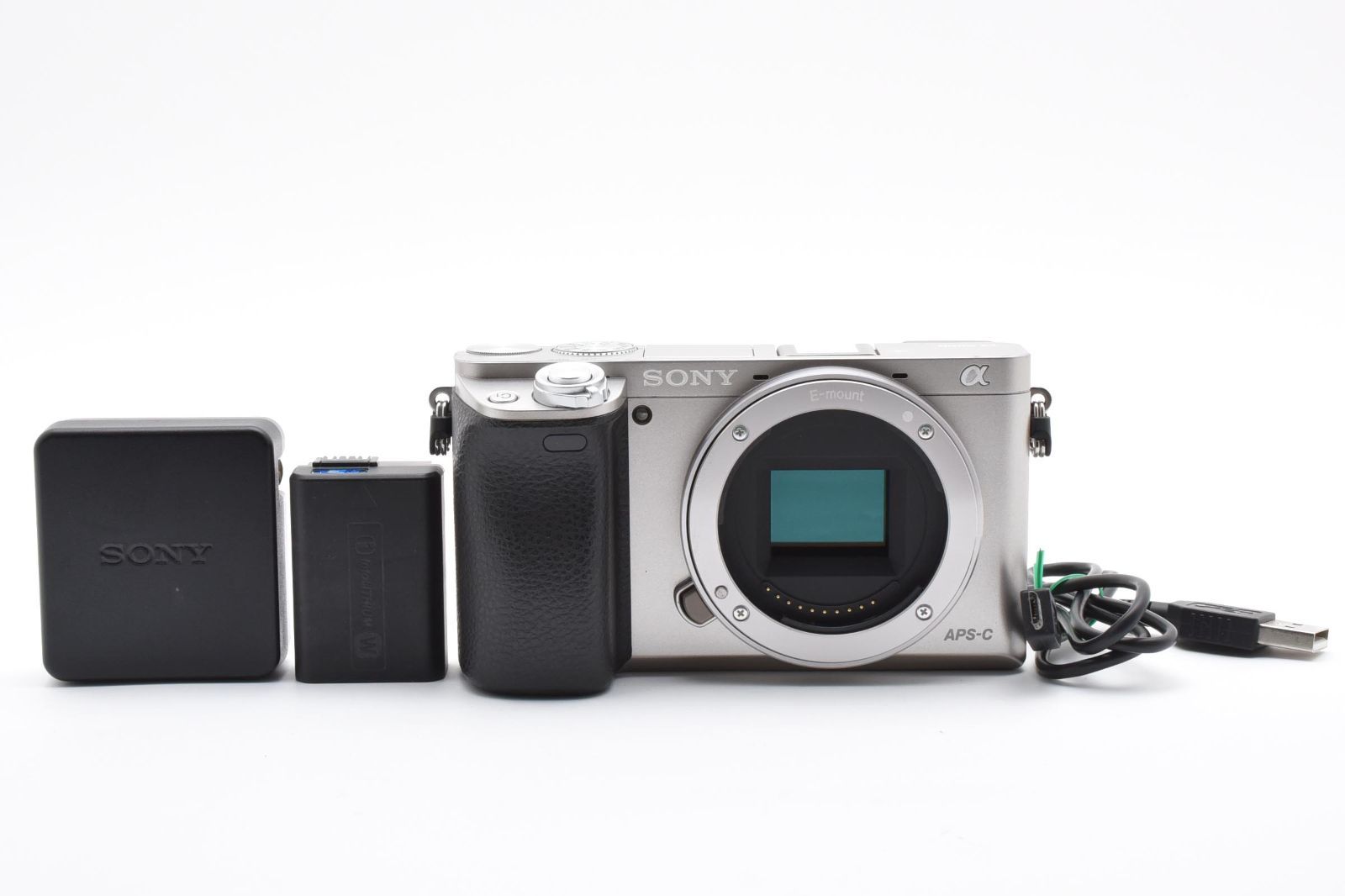 SONY α6000 ボディ単体 シルバー｜バッテリー・チャージャー・SD付属 SONY α6000 ボディ単体 シルバー｜バッテリー・チャージャー・SD