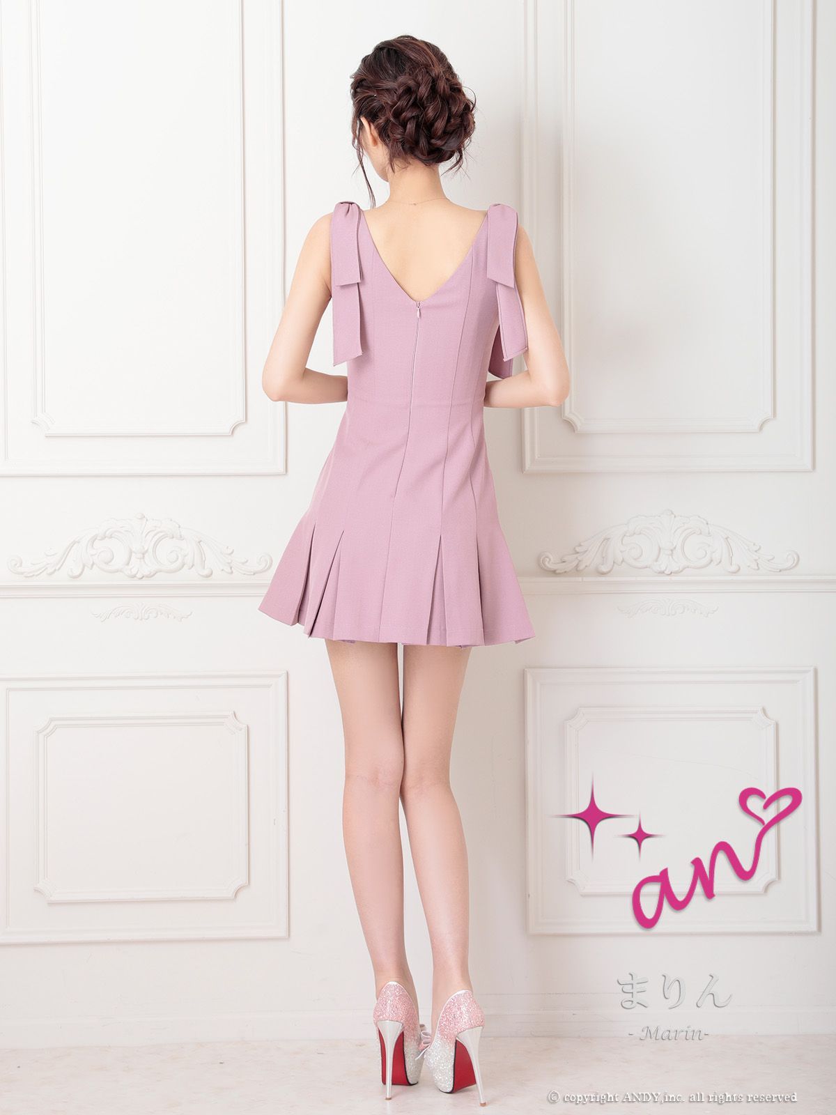 ノースリーブ プリーツ