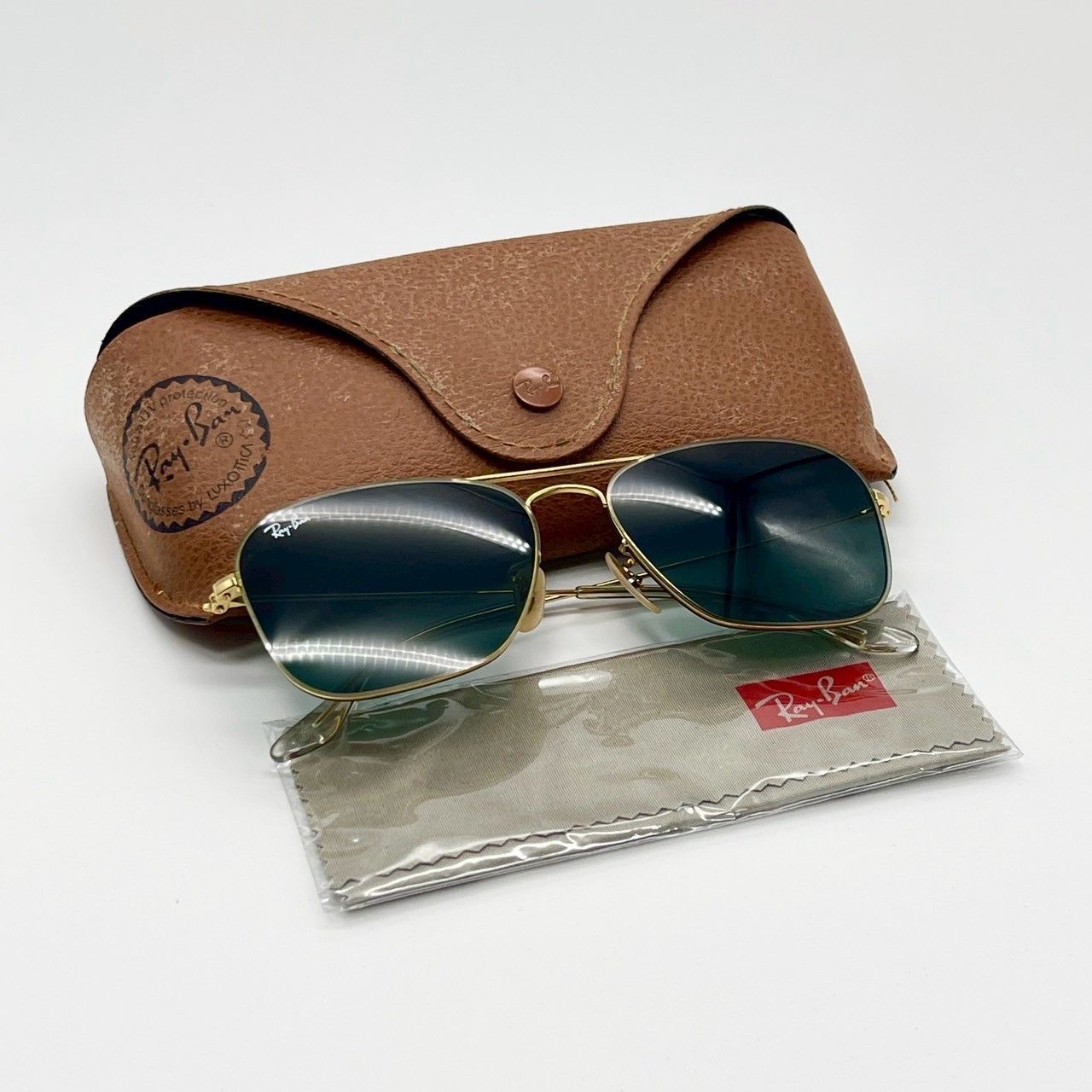 レイバン サングラス メタル ゴールド ダークグリーン 美品 70914 レイバン サングラス メタル ゴールド ダークグリーン 美品