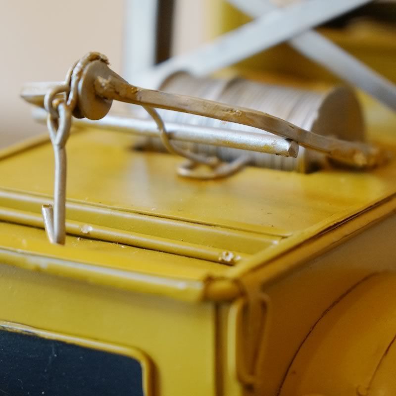 ブリキのおもちゃ レッカー車 インテリア雑貨 置物 レトロ 輸入雑貨