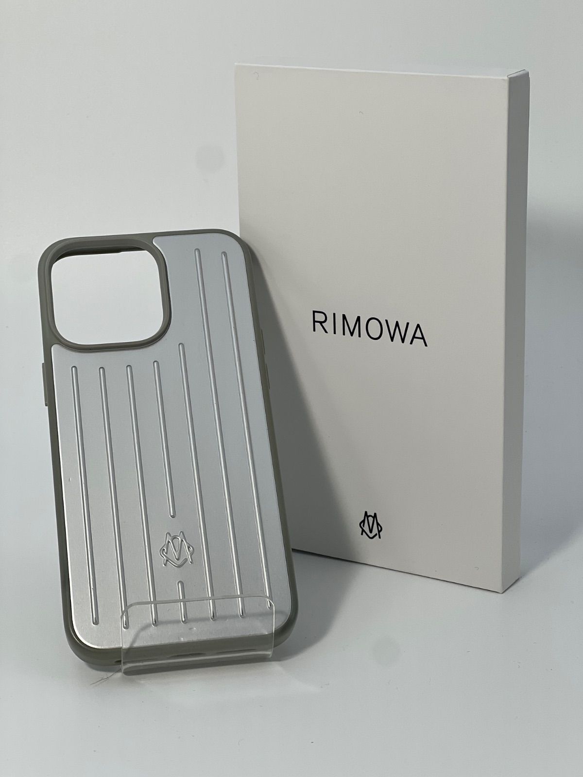 人気 ☆美品☆ RIMOWA リモワ iphone15 PROMAX用 スマホケース