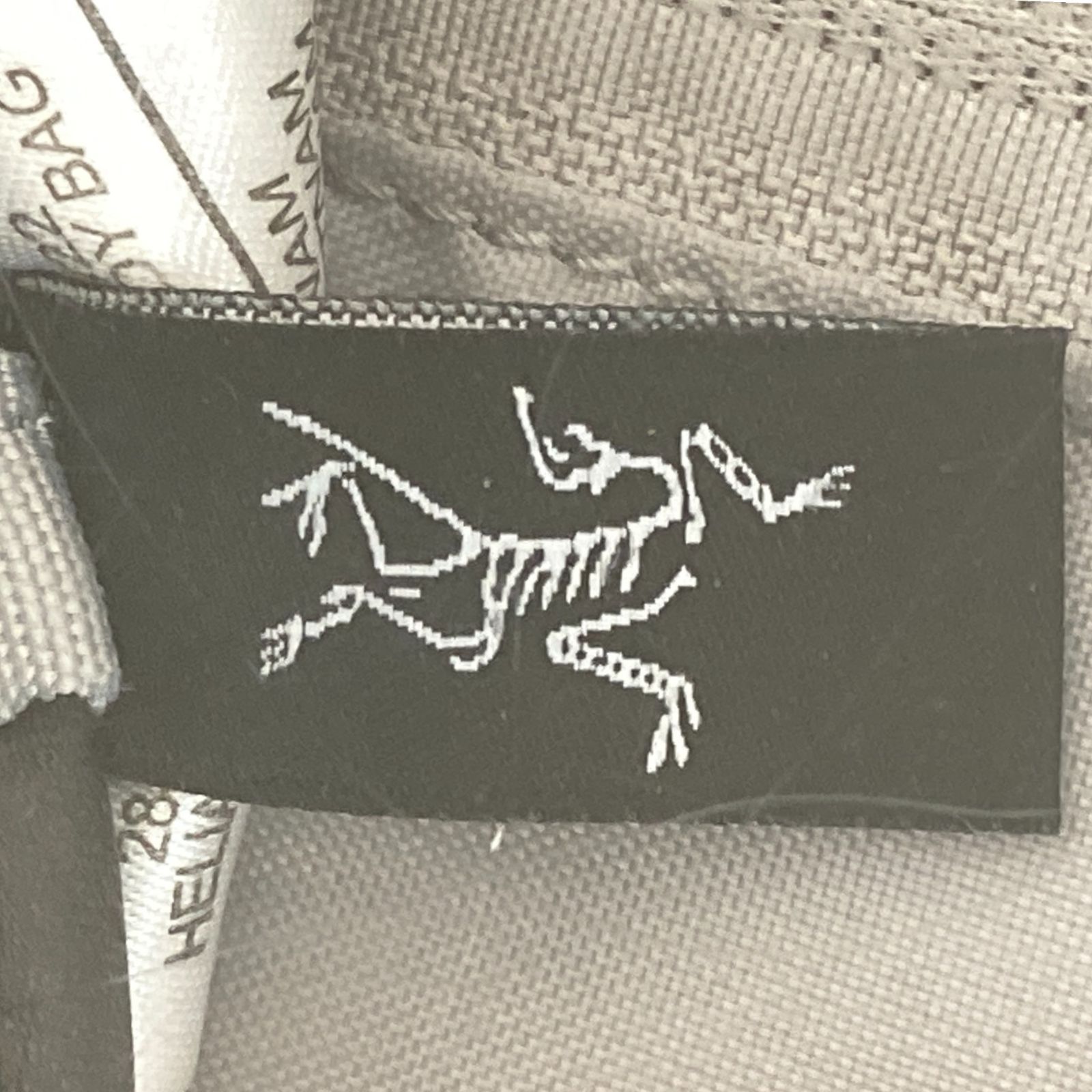 アークテリクス 黒