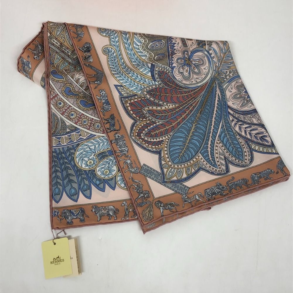08w10396 エルメス HERMES マハラニの庭 スカーフ 【中古品】 エルメス