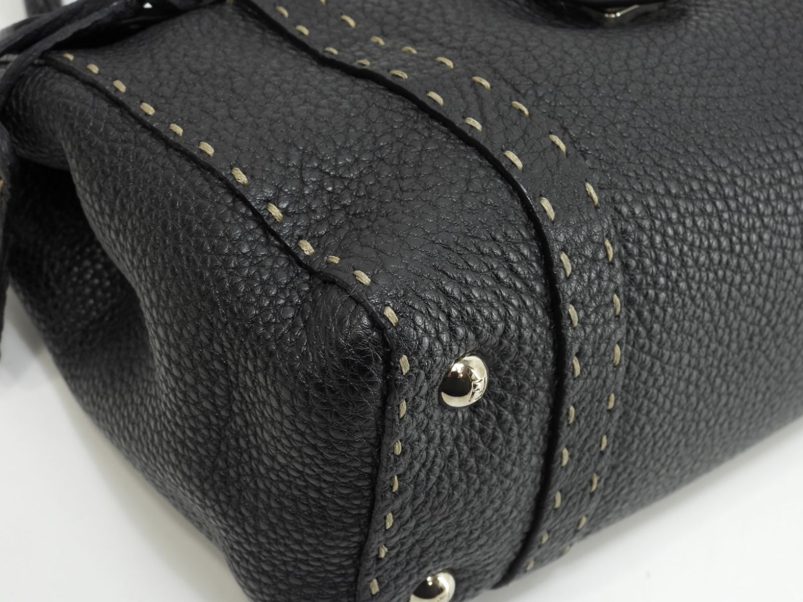 フェンディ ミニリンダ セレリアレザー 黒 シルバー金具 ハンドバッグ