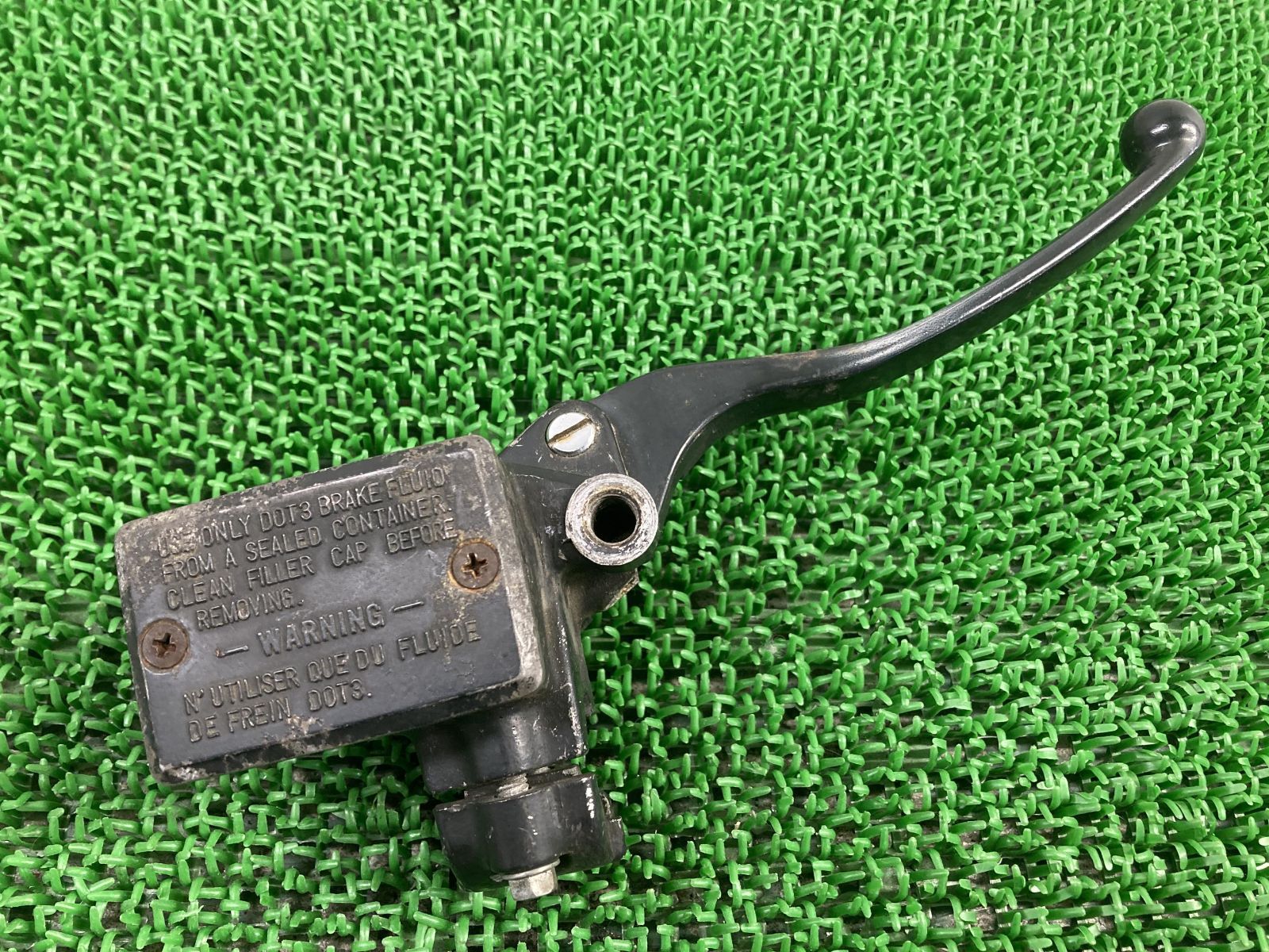 CBX550F フロントブレーキマスター ホンダ 純正  バイク 部品 PC04 修復素材に 割れ欠け無し 品薄 希少品 車検 Genuine