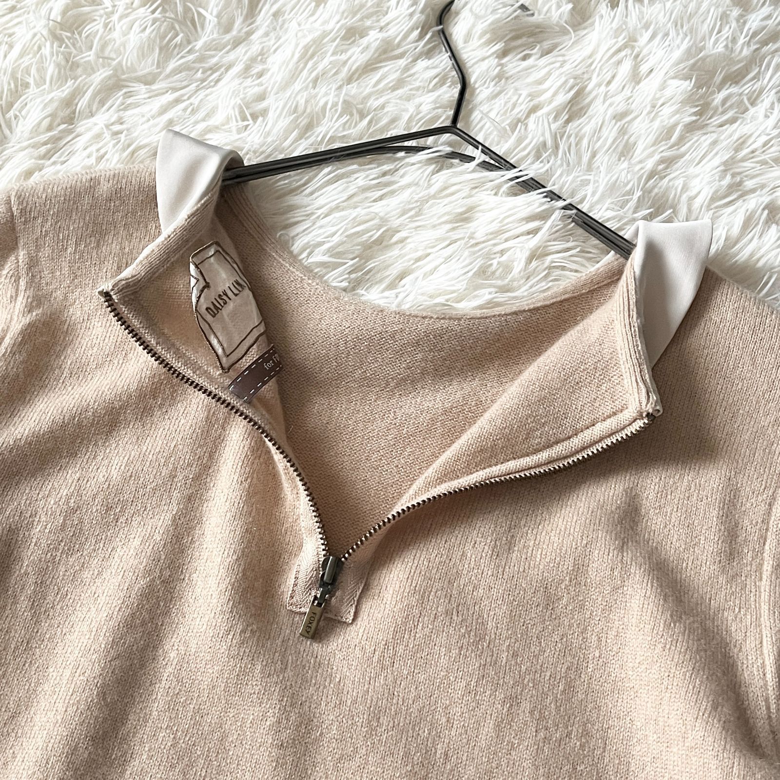 カシミヤ 丸襟ニット