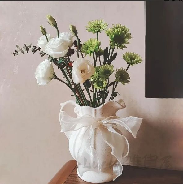 新しい未使用 フランスの花瓶 フラワーベース セラミック花瓶