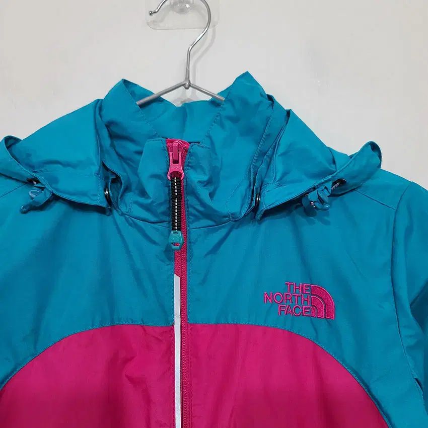 ノースフェイス　レディース　ブルゾン　ネイビー　中綿　L　ジャンパー THE NORTH FACE 30%off ノースフェイス 防水 透湿 ジャケット