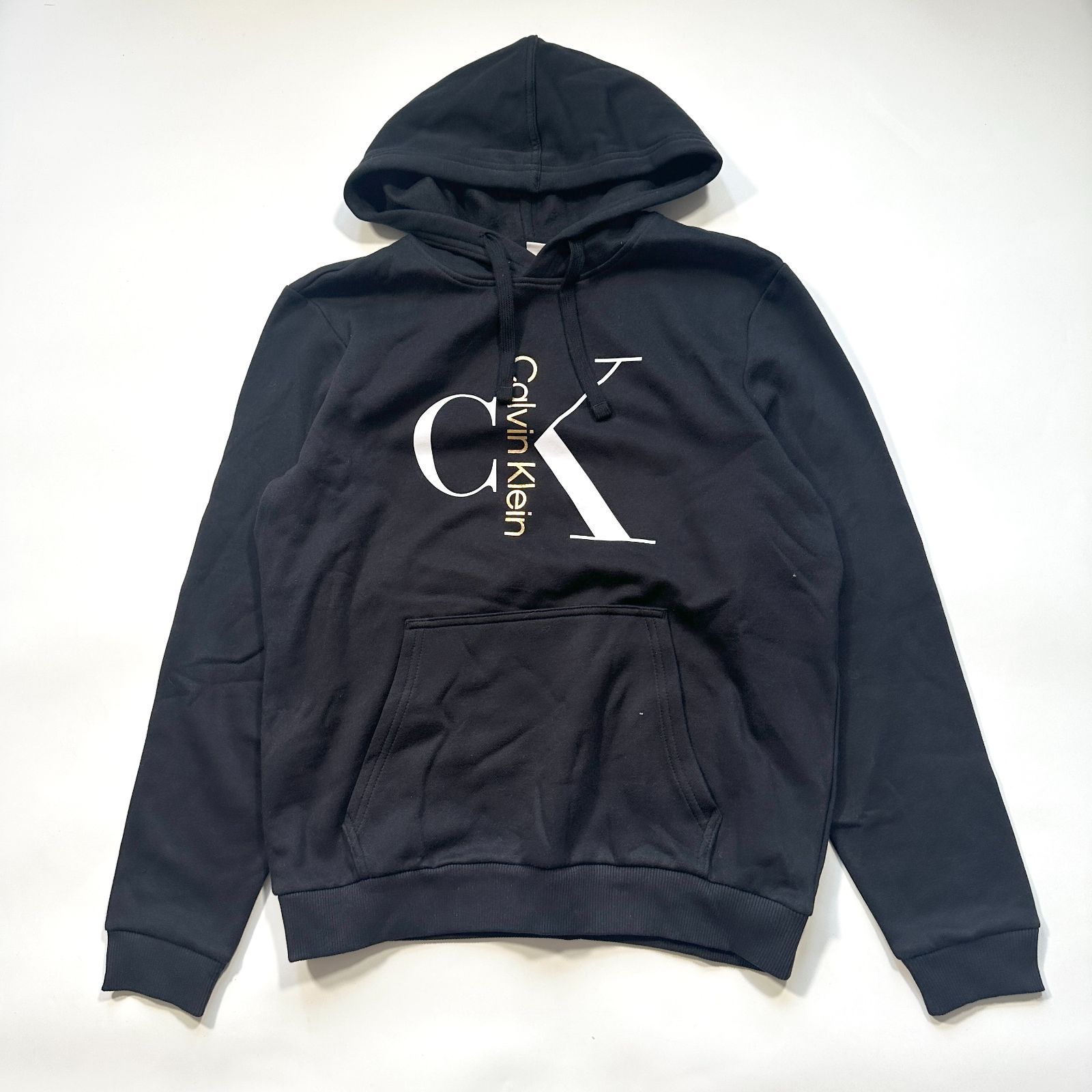 新品 カルバンクライン パーカー フード M 黒 金 ゴールド ブラック 