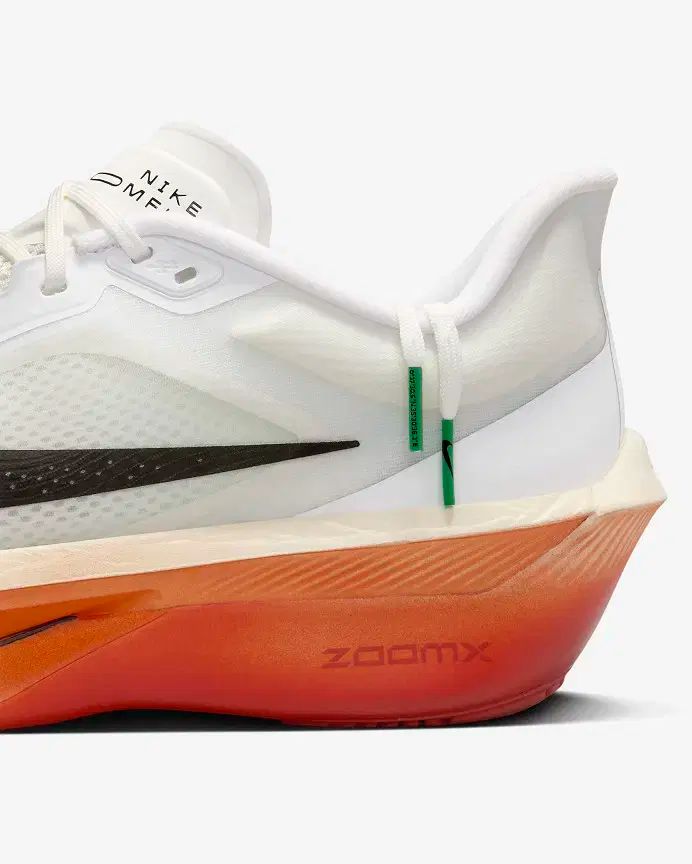超美品！10km走行　26㎝Nike ズームフライ 6 ランニングシューズ NIKE(ナイキ) ズーム フライ 6 ランニングシューズ マラソン
