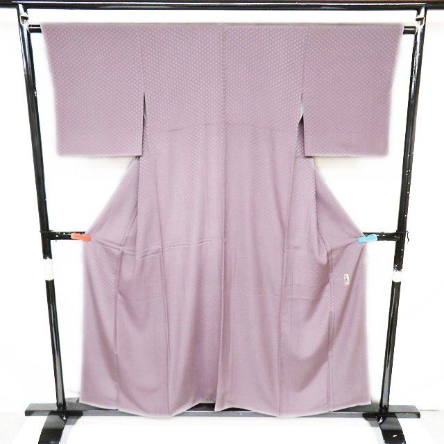 ★専用★未使用品 色無地 縮緬地 薄いアイスグレー 身丈156cm 袷 正絹 ☆専用☆未使用品 色無地 縮緬地 薄いアイスグレー 身丈156cm 袷