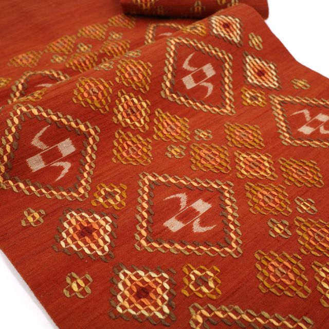 沖縄県重要無形文化財読谷山花織手織り9寸名古屋、米沢紬手織り八