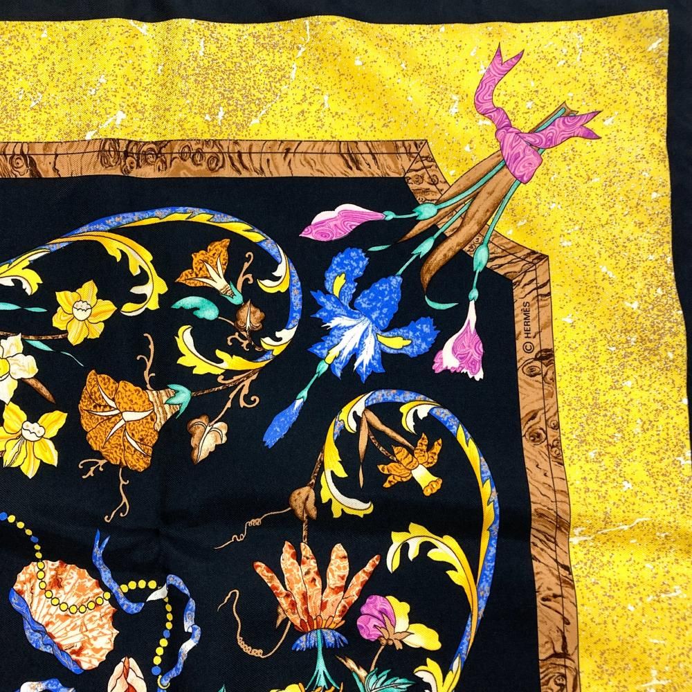 エルメス HERMES カレ90 東洋の石と西洋の石細工 PIERRES d' ORIENT et