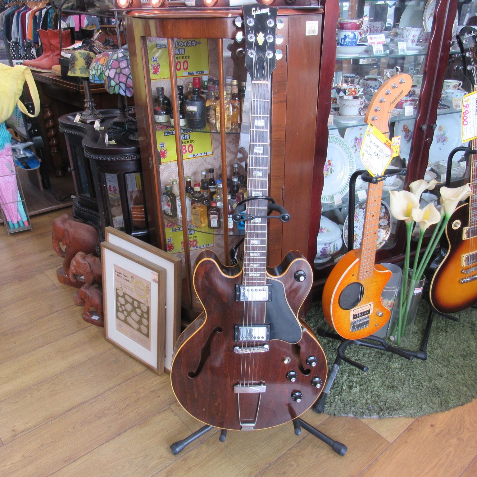 Gibson Guitar Stand Walnut ギブソン ギタースタンド Gibson