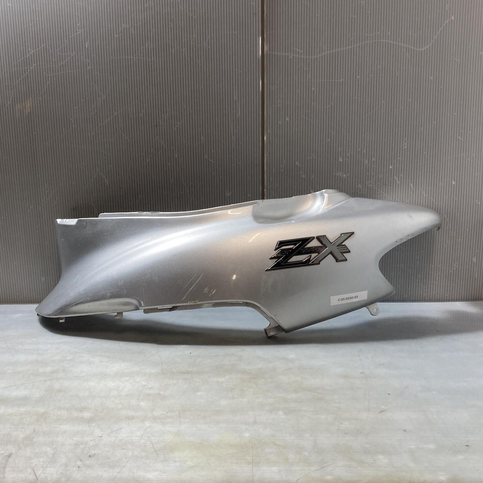 オブジェ4品 驚きの破格値，お買い得 HONDA ディオ50 AF35 ZX ボディー カバー 左