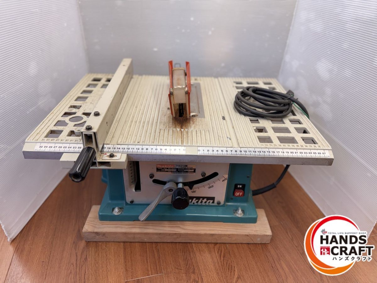 マキタ 165mm電子マルノコ AC100V式 コード長5m チップソー付 黒 HS6302B