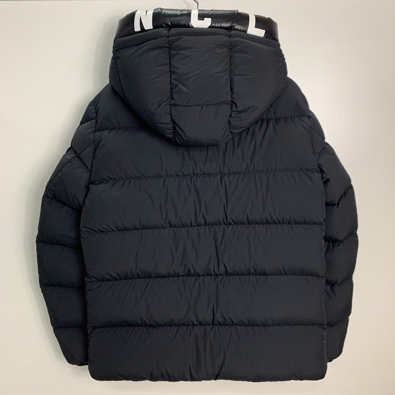 中古 MONCLER DUBOIS GIUBBOTTO サイズ2 E20914131585 モンクレール