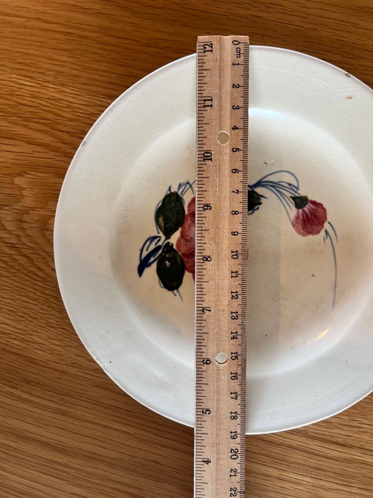 ベトナムの古い花柄の丸皿 ヴィンテージソンべ焼き アンティーク