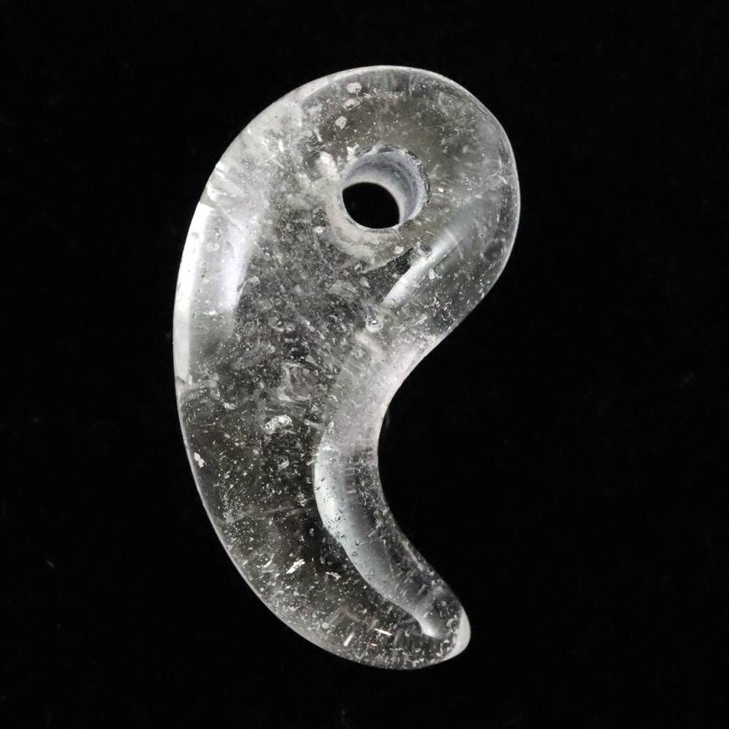 チベット カイラス産 ヒマラヤ 水晶 勾玉 4.26g 【榎本通商98963