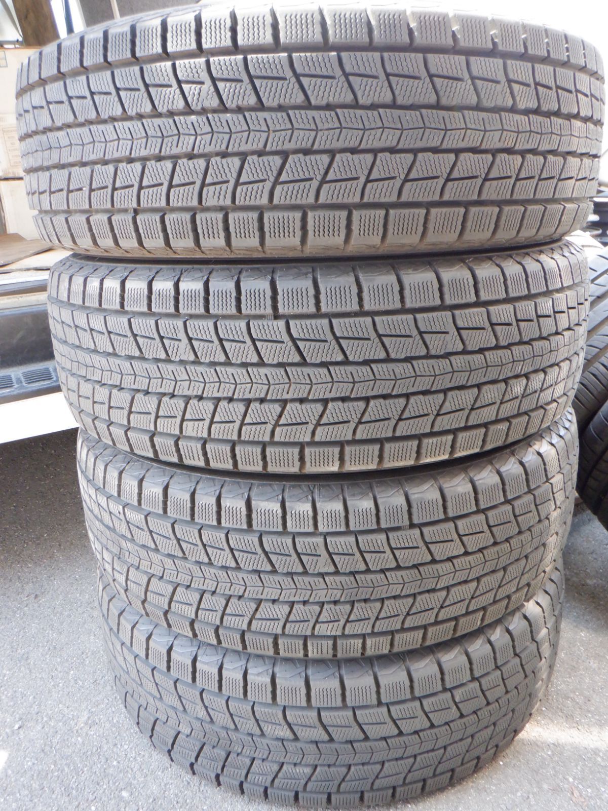 225|65R17 ４本 ダンロップ ウィンターマックスSJ8 RAV4 ハリアー レクサスNX CX-5等に