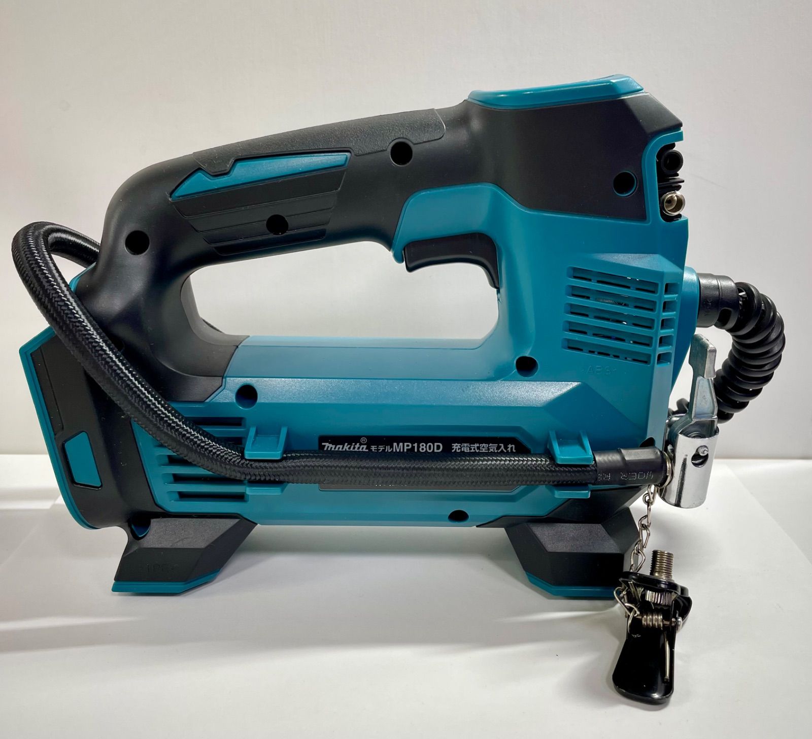 Makita - マキタ  Makita 充電式空気入れ　MP180DZ 18V 中古 マキタ MP180DZ 充電式空気入れ 18V (※本体のみ・使用には別売の