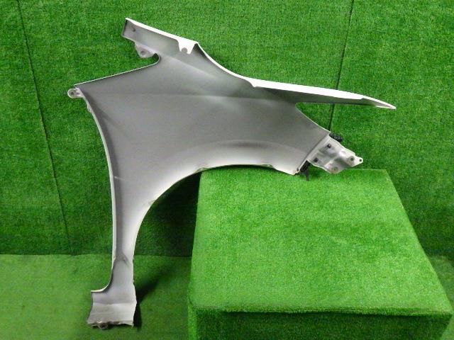 DBA-GK4 左Fフェンダー